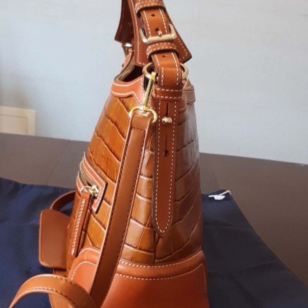 Dooney & Bourke Stunning Croco Satchel - Like New! - Picture 3 of 7
